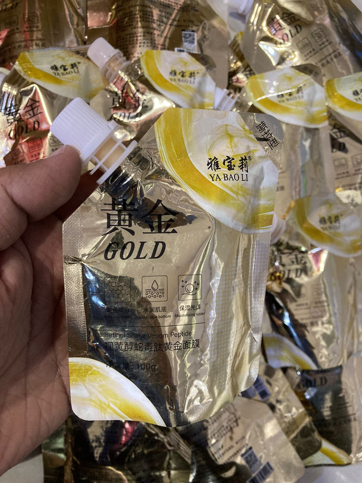 Retinol Snake Venom Peptide Gold Mask Moisturizing in Skin Care Routine