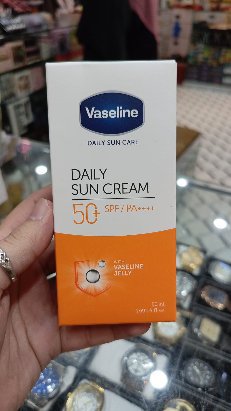Vaseline Daily Sun Care Sun Cream SPF50+ PA++++ | Lightweight Moisturizing Sunscreen For Face & Body 50m